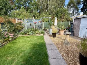 Photo 16- click for photo gallery